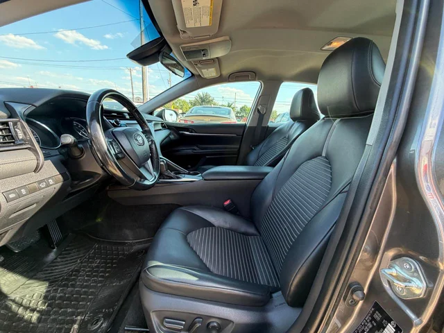 SEMINUEVOS TOYOTA Camry a Estados en autogozo