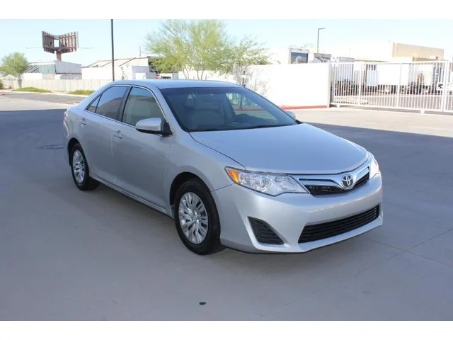 SEMINUEVOS TOYOTA Camry a Estados en autogozo