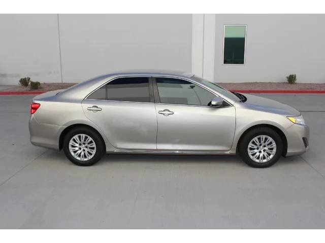 SEMINUEVOS TOYOTA Camry a Estados en autogozo