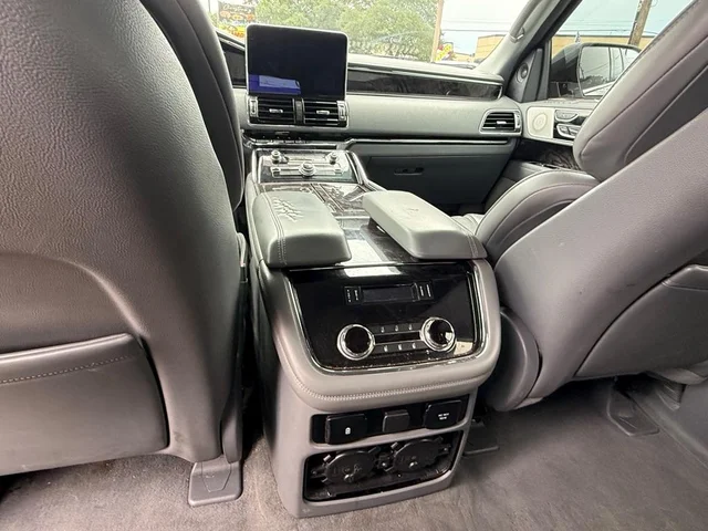SEMINUEVOS LINCOLN Navigator a Estados en autogozo
