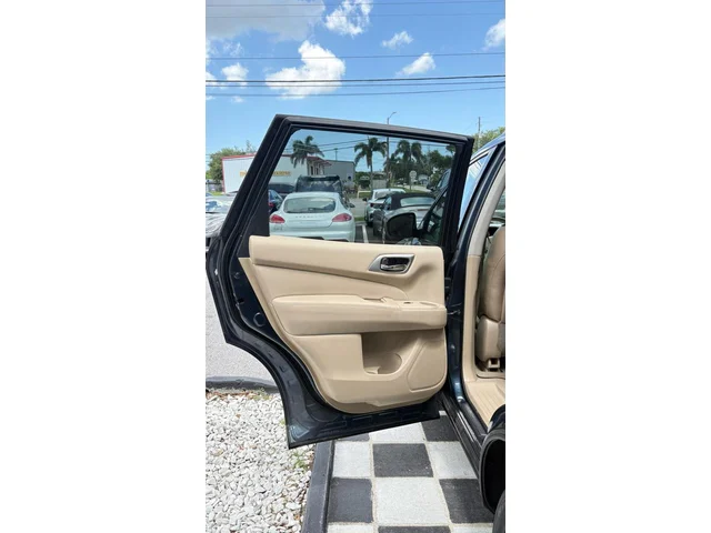 SEMINUEVOS NISSAN Pathfinder a Estados en autogozo