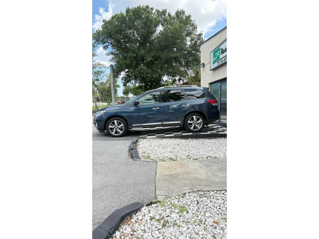 SEMINUEVOS NISSAN Pathfinder a Estados en autogozo