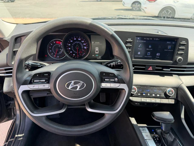 SEMINUEVOS HYUNDAI Elantra a Estados en autogozo