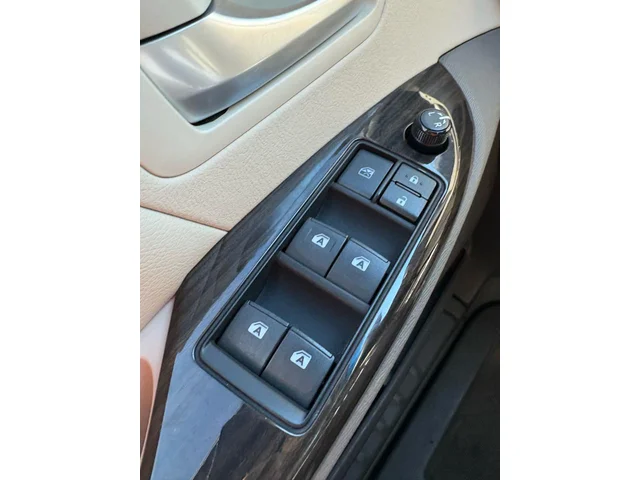 SEMINUEVOS TOYOTA Sienna a Estados en autogozo