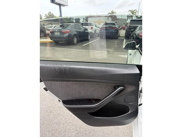 SEMINUEVOS TESLA Model 3 a Estados en autogozo
