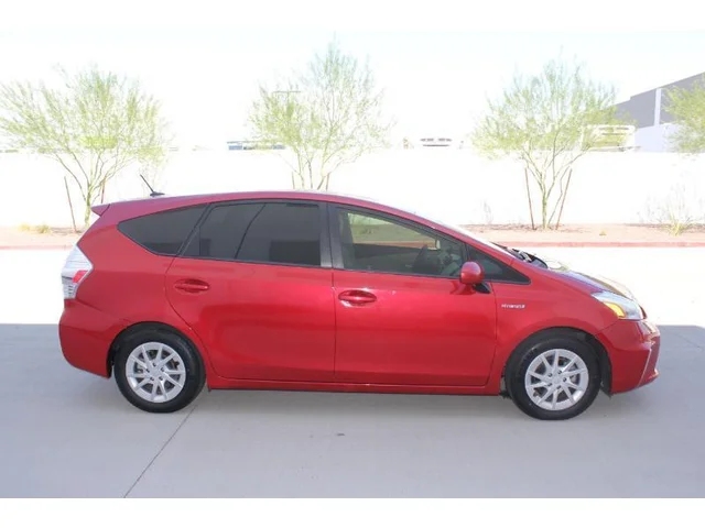 SEMINUEVOS TOYOTA Prius V a Estados en autogozo