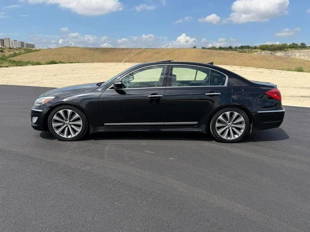 SEMINUEVOS HYUNDAI Genesis a Estados en autogozo