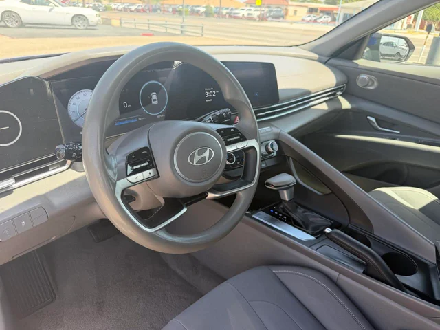 SEMINUEVOS HYUNDAI Elantra a Estados en autogozo