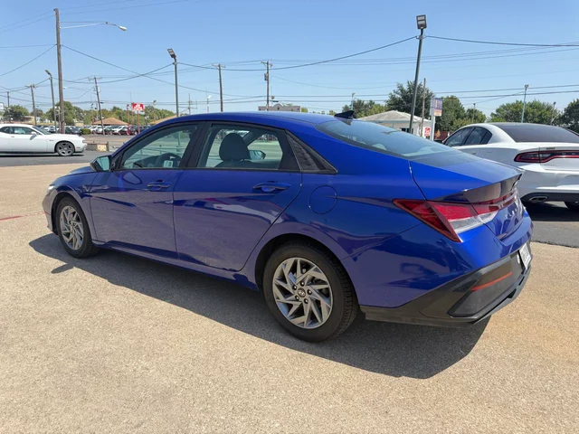 SEMINUEVOS HYUNDAI Elantra a Estados en autogozo