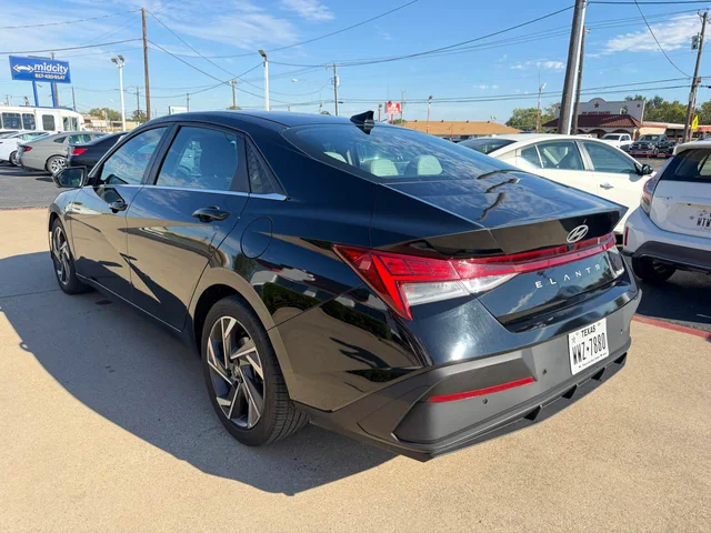 SEMINUEVOS HYUNDAI Elantra a Estados en autogozo