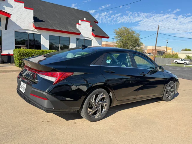 SEMINUEVOS HYUNDAI Elantra a Estados en autogozo