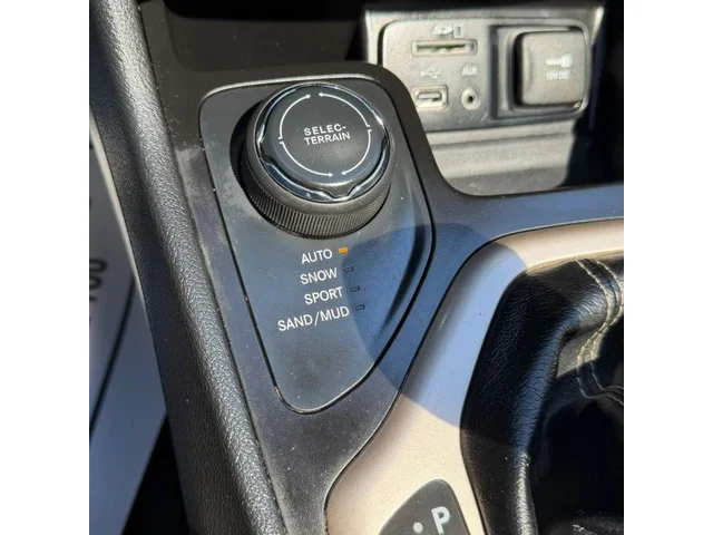 SEMINUEVOS JEEP Cherokee a Estados en autogozo