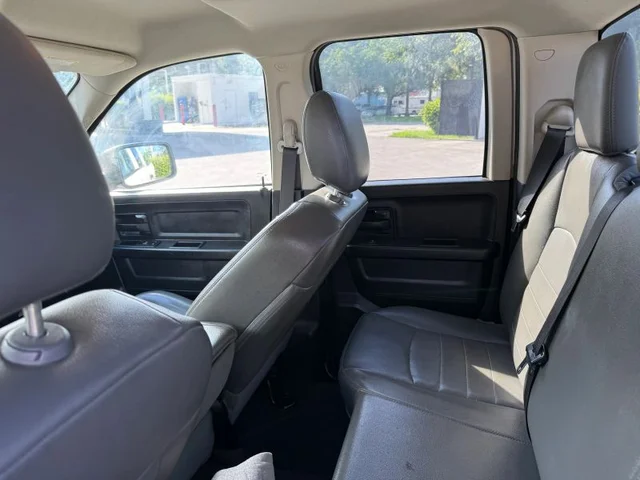 SEMINUEVOS RAM 1500 Quad Cab a Estados en autogozo