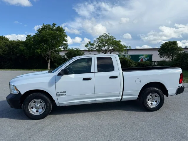 SEMINUEVOS RAM 1500 Quad Cab a Estados en autogozo