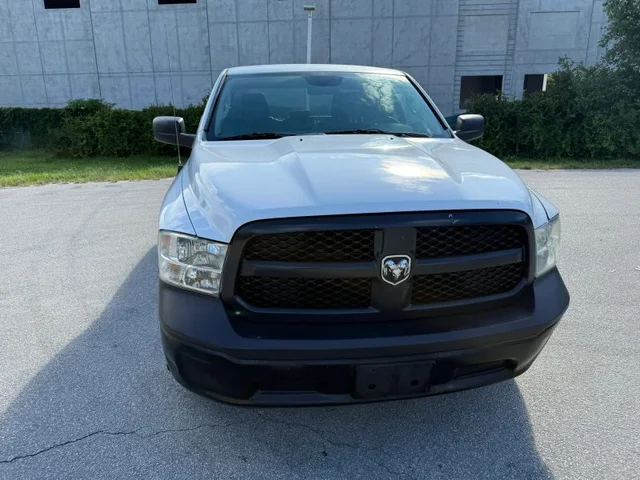 SEMINUEVOS RAM 1500 Quad Cab a Estados en autogozo