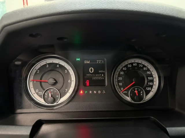 SEMINUEVOS RAM 1500 Quad Cab a Estados en autogozo