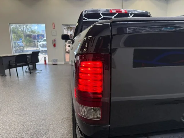 SEMINUEVOS RAM 1500 Quad Cab a Estados en autogozo