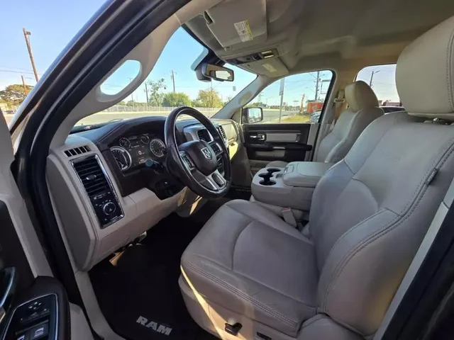 SEMINUEVOS RAM 1500 Quad Cab a Estados en autogozo