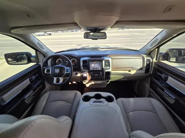 SEMINUEVOS RAM 1500 Quad Cab a Estados en autogozo