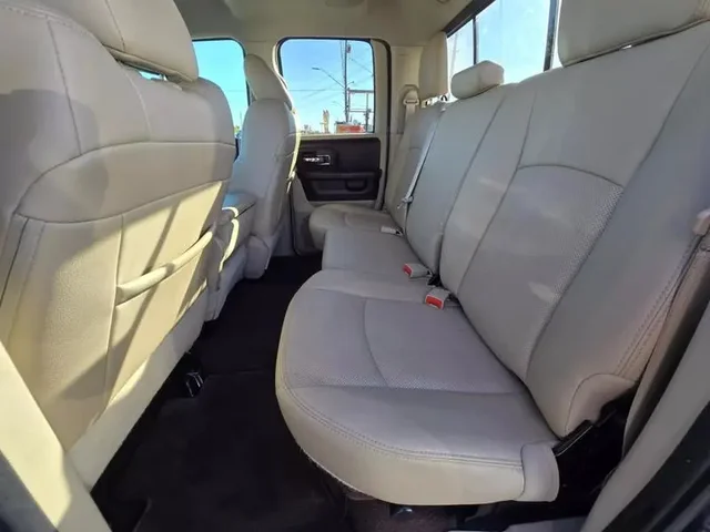 SEMINUEVOS RAM 1500 Quad Cab a Estados en autogozo