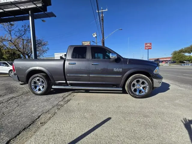 SEMINUEVOS RAM 1500 Quad Cab a Estados en autogozo