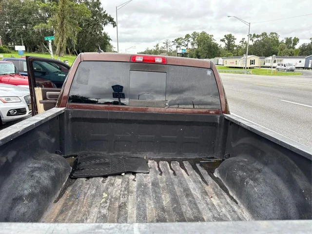 SEMINUEVOS RAM 1500 Crew Cab a Estados en autogozo