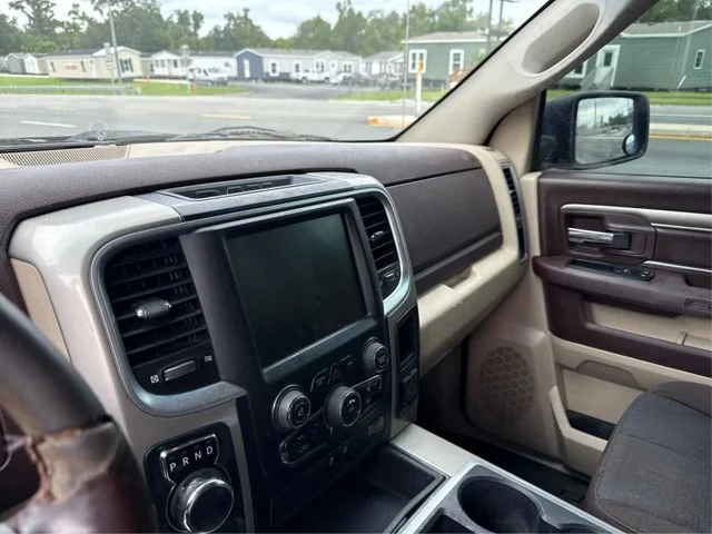 SEMINUEVOS RAM 1500 Crew Cab a Estados en autogozo
