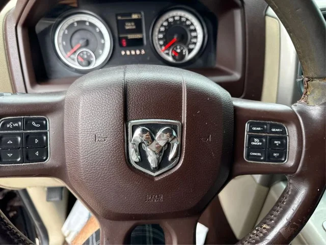 SEMINUEVOS RAM 1500 Crew Cab a Estados en autogozo