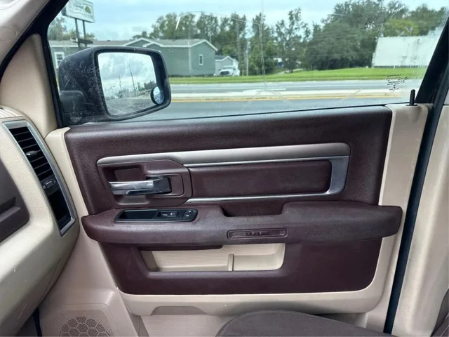 SEMINUEVOS RAM 1500 Crew Cab a Estados en autogozo