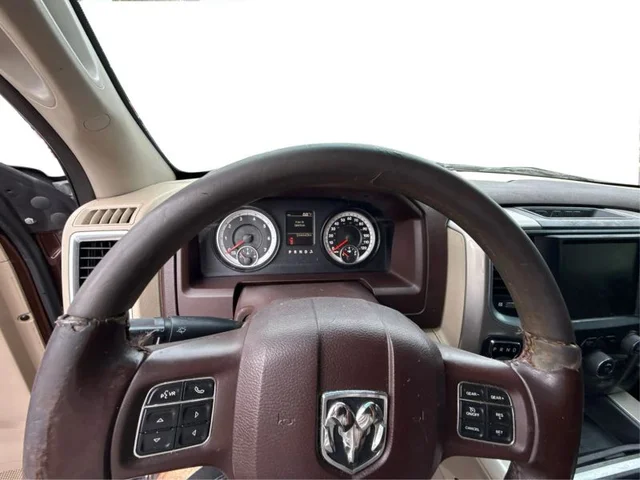 SEMINUEVOS RAM 1500 Crew Cab a Estados en autogozo