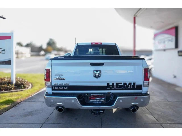 SEMINUEVOS RAM 1500 Classic Crew Cab a Estados en autogozo