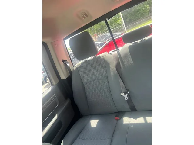 SEMINUEVOS RAM 1500 Classic Crew Cab a Estados en autogozo