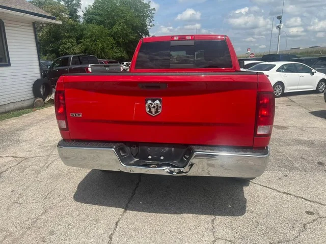 SEMINUEVOS RAM 1500 Classic Crew Cab a Estados en autogozo