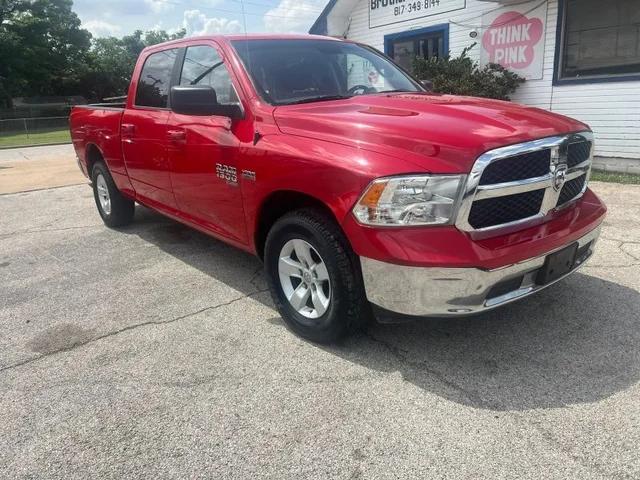 SEMINUEVOS RAM 1500 Classic Crew Cab a Estados en autogozo