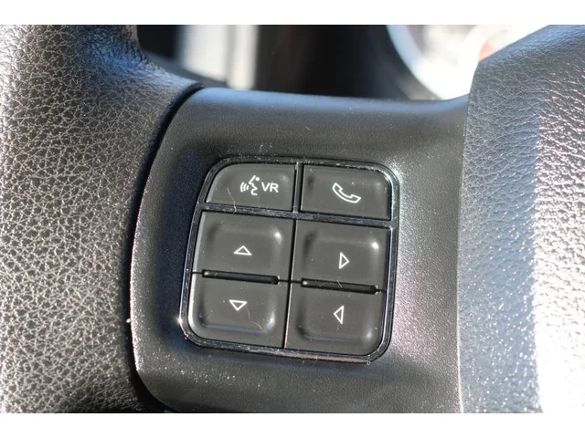 SEMINUEVOS RAM 1500 Crew Cab a Estados en autogozo