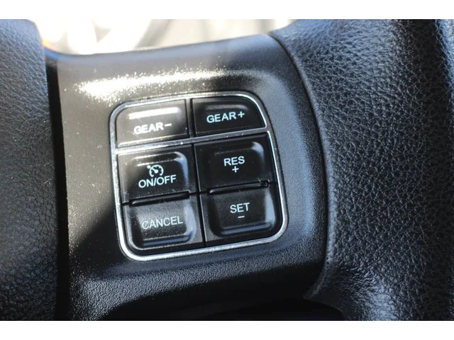 SEMINUEVOS RAM 1500 Crew Cab a Estados en autogozo