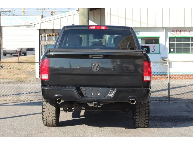 SEMINUEVOS RAM 1500 Crew Cab a Estados en autogozo