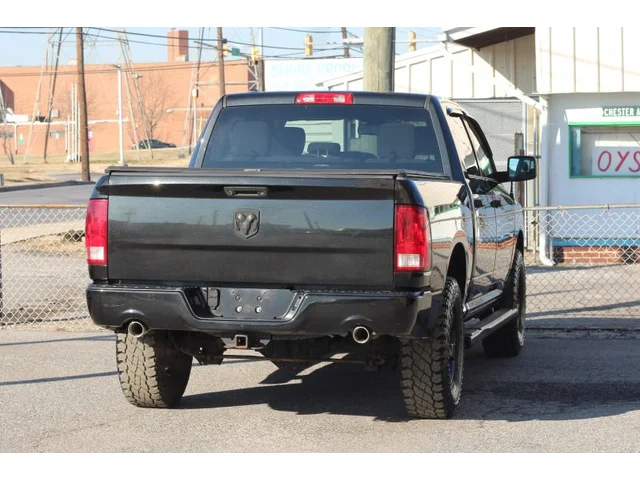 SEMINUEVOS RAM 1500 Crew Cab a Estados en autogozo