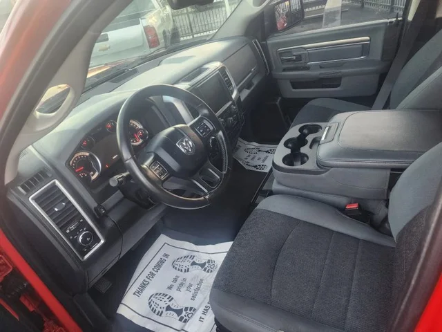 SEMINUEVOS RAM 1500 Crew Cab a Estados en autogozo