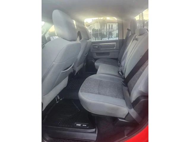 SEMINUEVOS RAM 1500 Crew Cab a Estados en autogozo