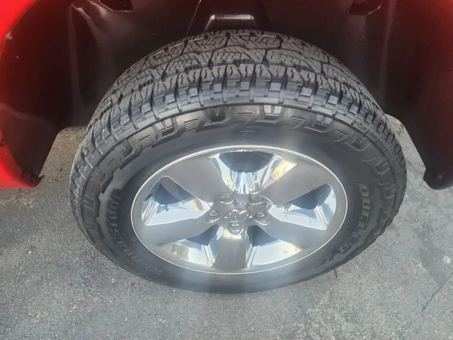 SEMINUEVOS RAM 1500 Crew Cab a Estados en autogozo