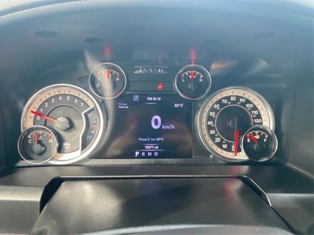 SEMINUEVOS RAM 1500 Crew Cab a Estados en autogozo