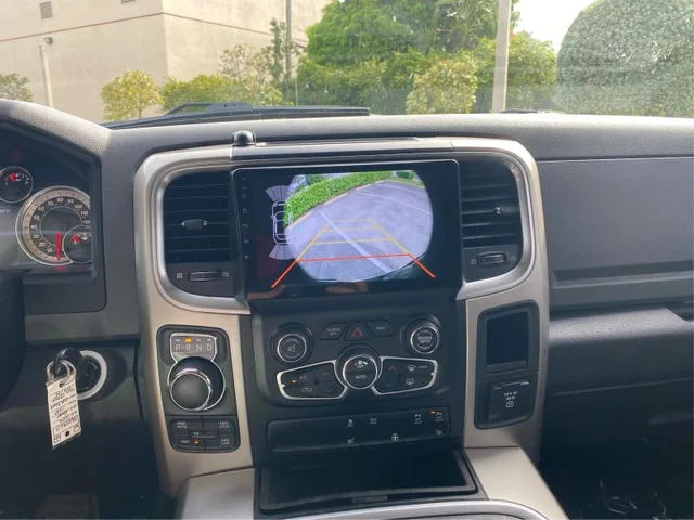 SEMINUEVOS RAM 1500 Crew Cab a Estados en autogozo