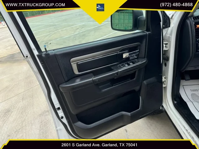 SEMINUEVOS RAM 1500 Crew Cab a Estados en autogozo