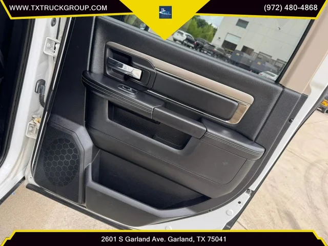 SEMINUEVOS RAM 1500 Crew Cab a Estados en autogozo