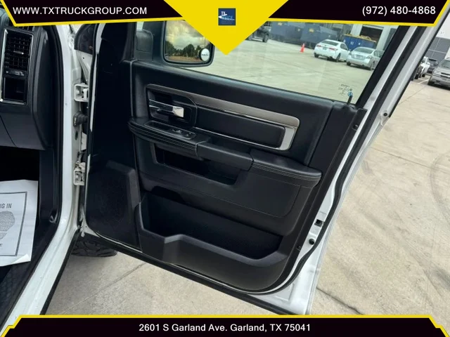 SEMINUEVOS RAM 1500 Crew Cab a Estados en autogozo