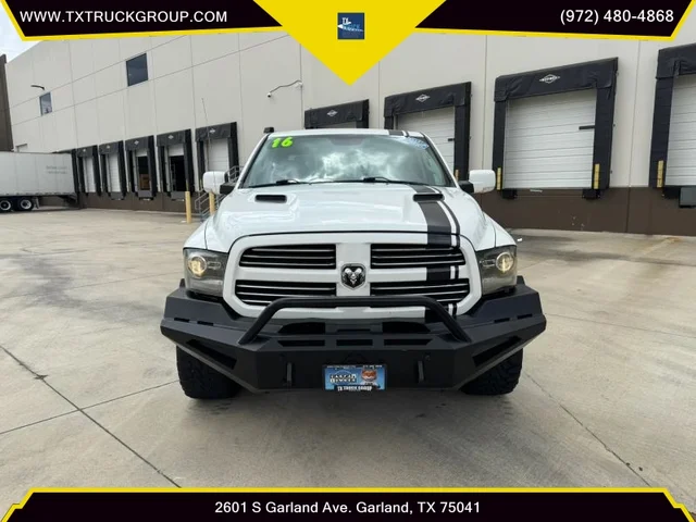 SEMINUEVOS RAM 1500 Crew Cab a Estados en autogozo