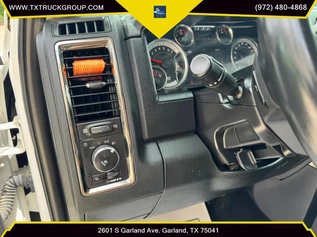 SEMINUEVOS RAM 1500 Crew Cab a Estados en autogozo