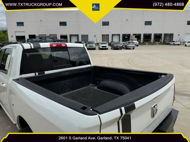 SEMINUEVOS RAM 1500 Crew Cab a Estados en autogozo