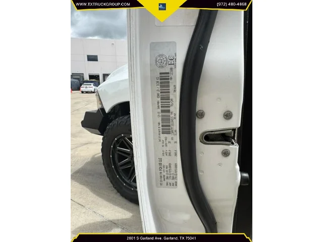SEMINUEVOS RAM 1500 Crew Cab a Estados en autogozo